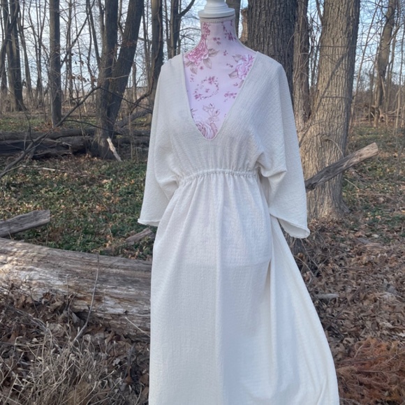 Soft Puckered Knit off white dress with  v neck and draped goddess handmade - Picture 6 of 6